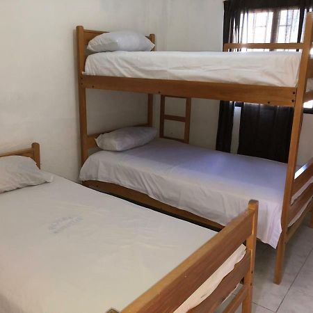 Hotel Manhattan Salinas Салинас Екстериор снимка