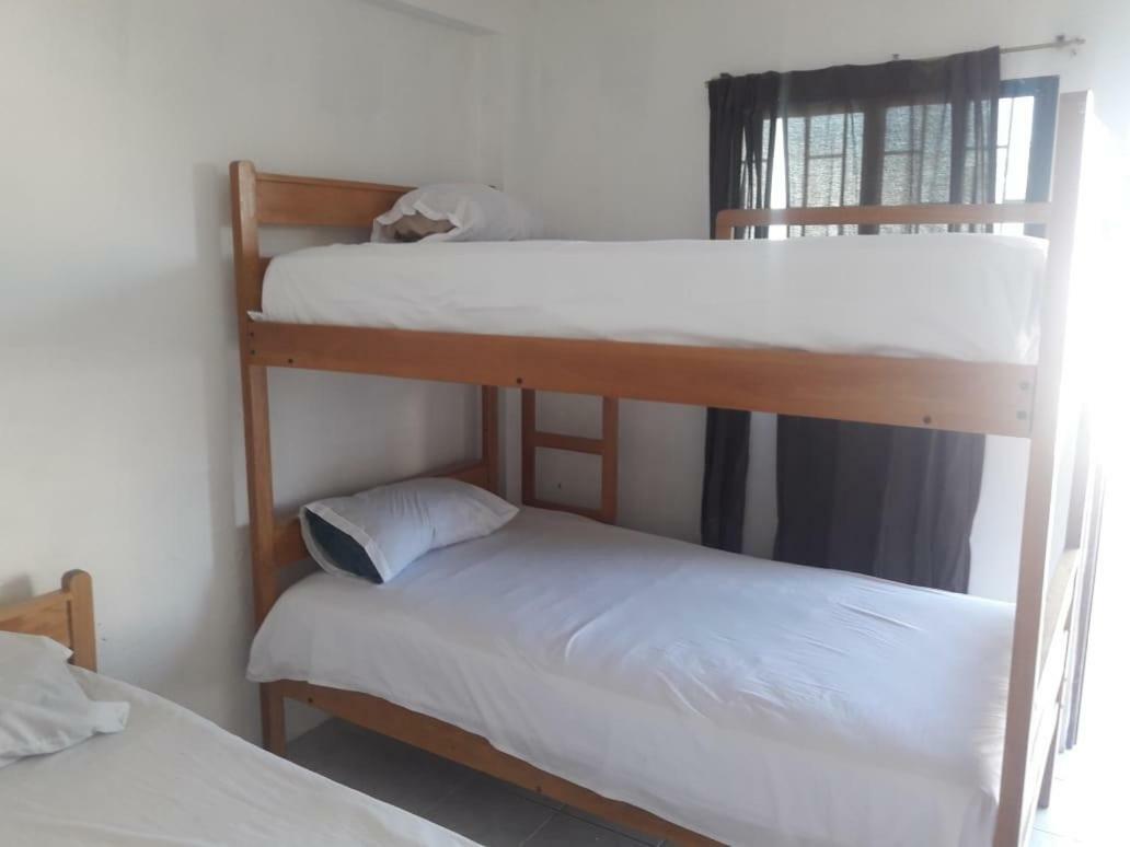 Hotel Manhattan Salinas Салинас Екстериор снимка